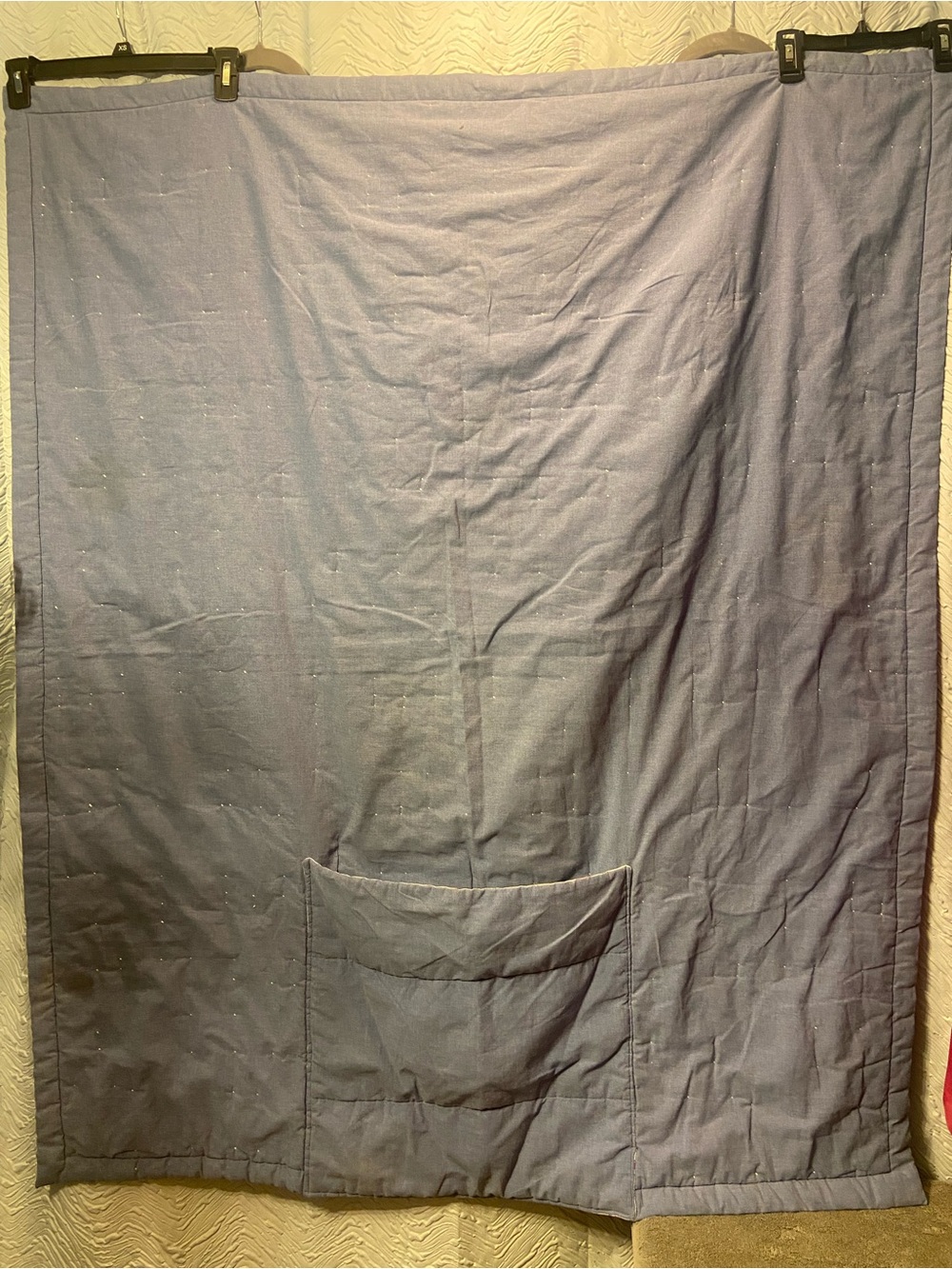 Hand Crafted Cream Quilt with Blue Border and Multicolor Country Print - Picture 4 of 7